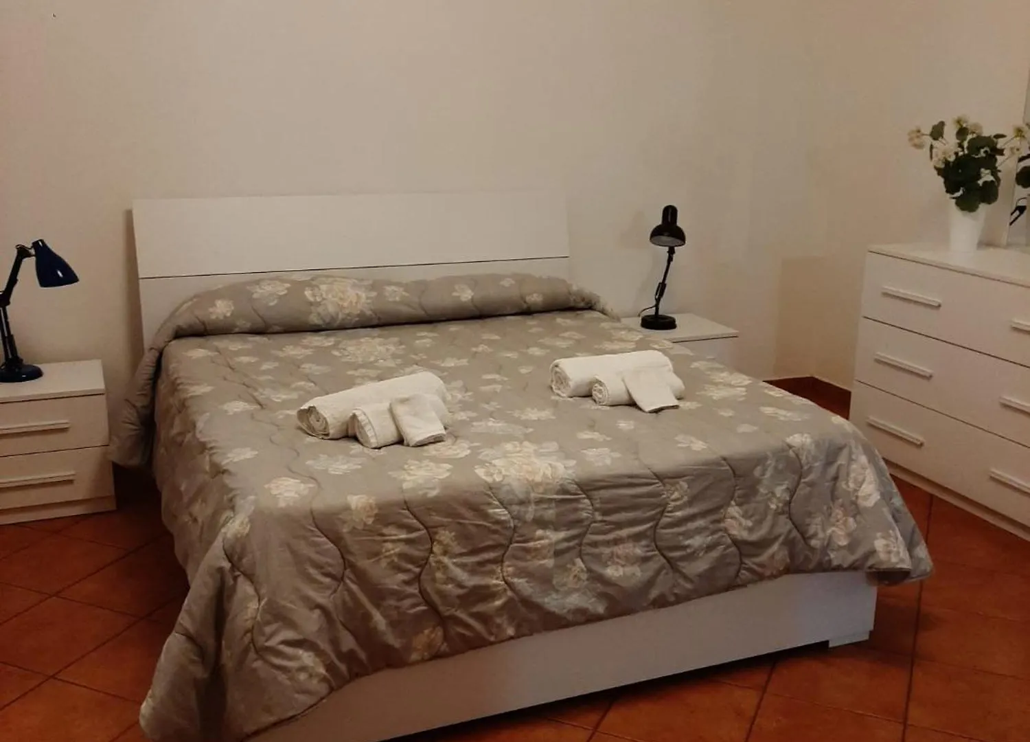 Dea Residenza Paradiso Apartment Naples Italy